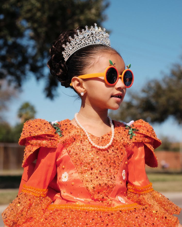 Princess Tangerine Blossom en el desfile anual Texas Citrus Fiesta Parade en Mission, TX, el 27 de enero de 2024.